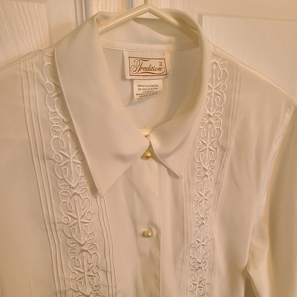 🌟Vintage Classic White Blouse Size 12 - Like New - Picture 1 of 6